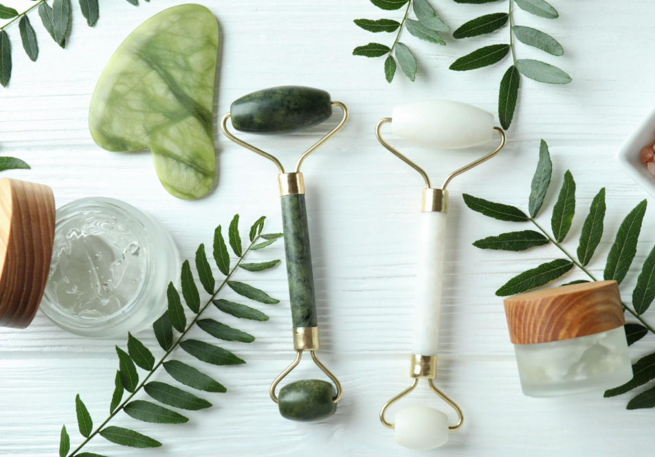 Rose Quartz Face Roller - Image 2